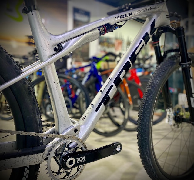 TREK SUPERCALIBER SLR 9.9  2024