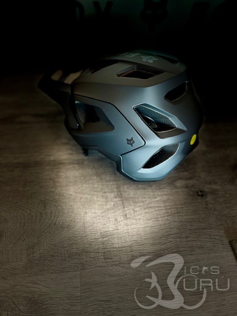 CASCOS FOX SPEEDFRAME RS 2025