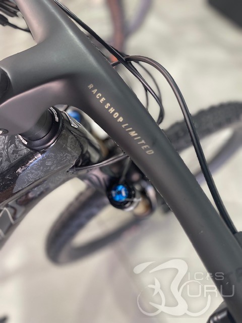 TREK SUPERCALIBER  SLR  9.8 XT  2026