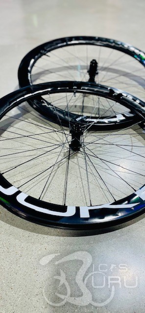 RUEDAS DUKE STRADA AERO 56