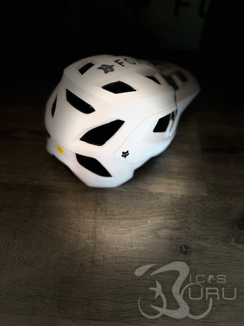 CASCOS FOX SPEEDFRAME RS 2025