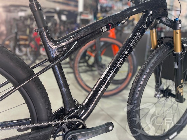 TREK SUPERCALIBER  SLR  9.8 XT  2026