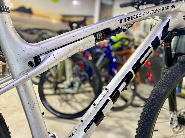 TREK SUPERCALIBER SLR 9.9  2024