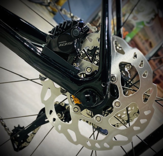 GIANT DEFY ADVANCED PRO1  2024