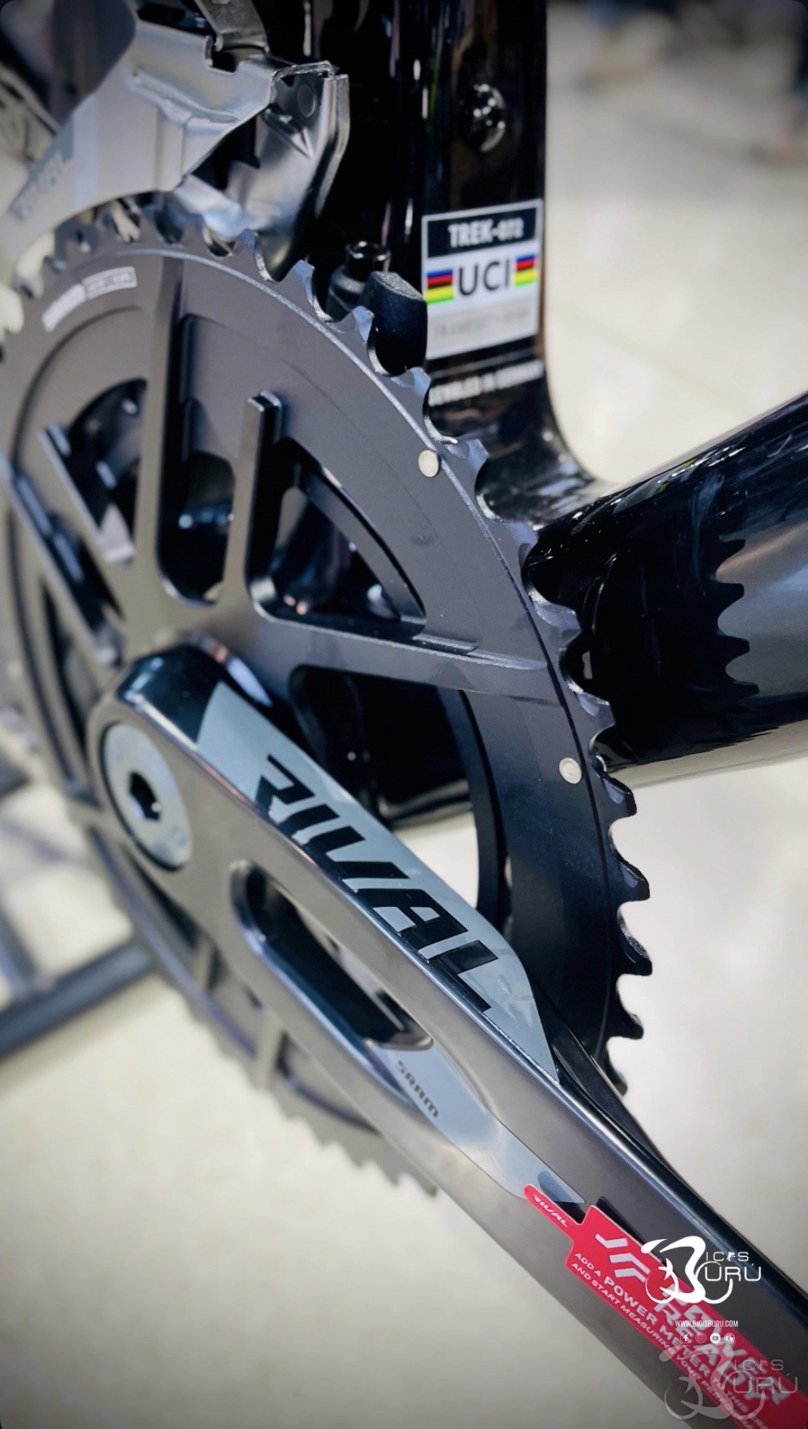 TREK MADONE SL 6 AXS Gen 8