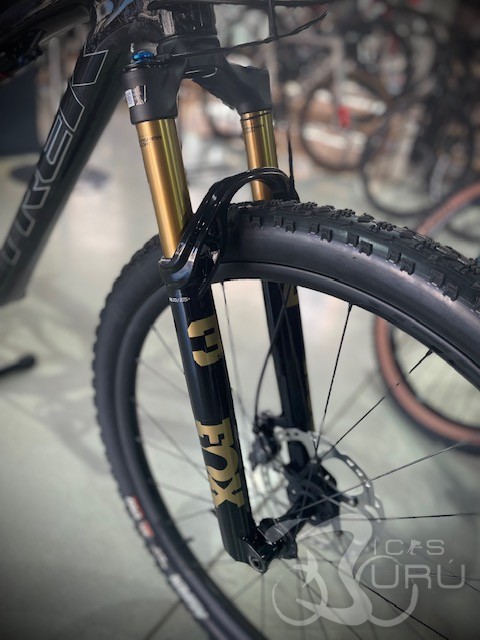 TREK SUPERCALIBER  SLR  9.8 XT  2026