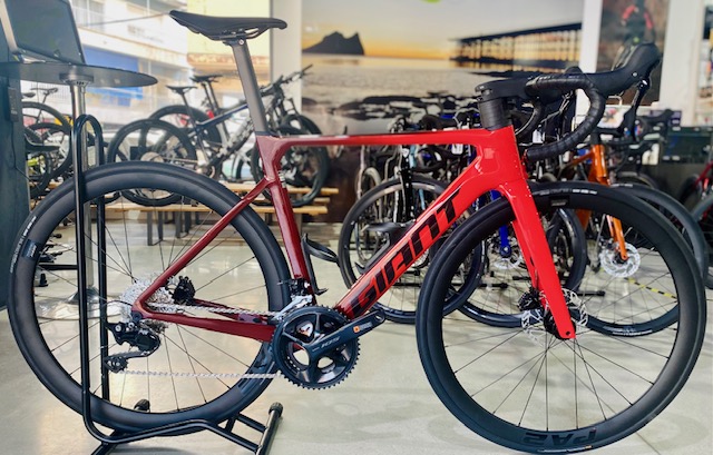 GIANT PROPEL ADVANCED 2  2024