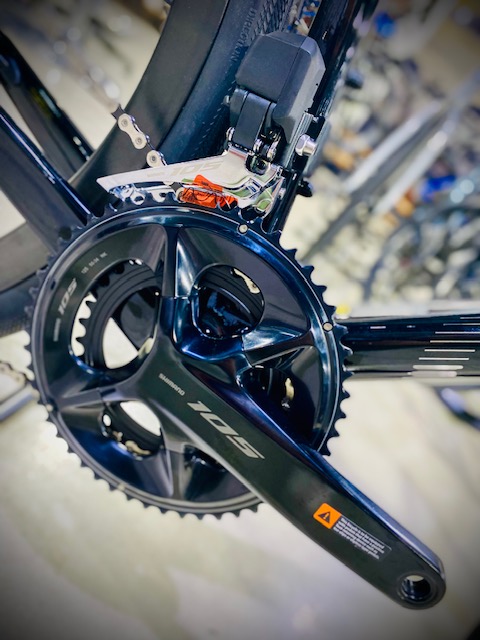 GIANT DEFY ADVANCED PRO1  2024