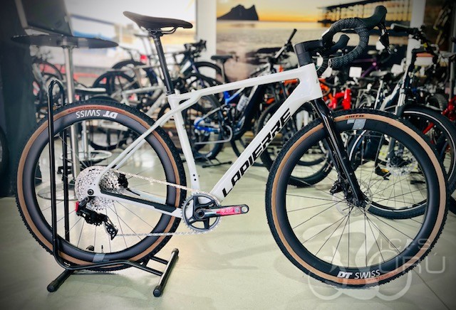 LAPIERRE CROSSHILL CF 8.0  2025