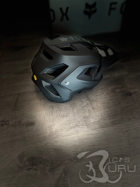 CASCOS FOX SPEEDFRAME RS 2025